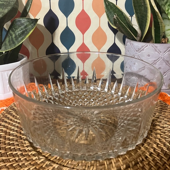 Vintage Luminarc Arcoroc France Diamant 9" Serving/Salad Bowl Discontinued - Picture 6 of 15